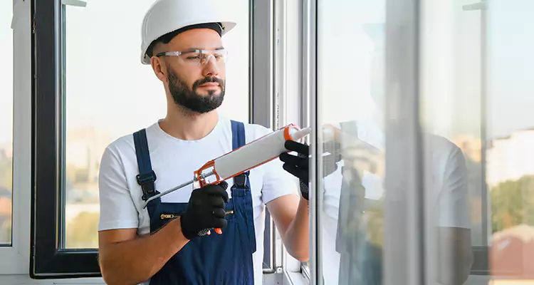 Retractable Screens Repair for Patio in Pine Hills, FL