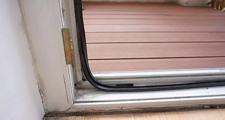 Why Choose Us for Leaking Sliding Glass Door Repair in Pine Hills, FL?