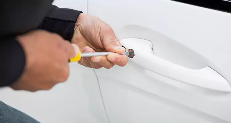 Door Knob Repair Plate in Pine Hills, FL