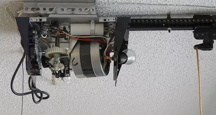 Garage Door Motor Replacement in Pine Hills, FL