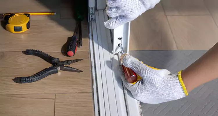 Closet Sliding Door Track Repair in Pine Hills, FL