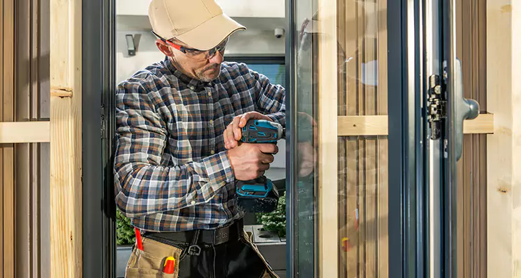 Top-Rated Patio Door Handle and Lock Repair Service for Homeowners in Pine Hills, FL