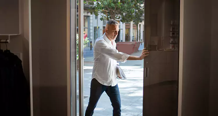 Reliable Pella Patio Door Repair Services for Opening Issues in Pine Hills, FL