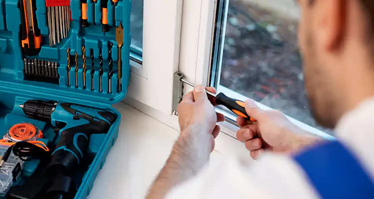 Mirrored Sliding Doors Replacement Expert in Pine Hills, FL