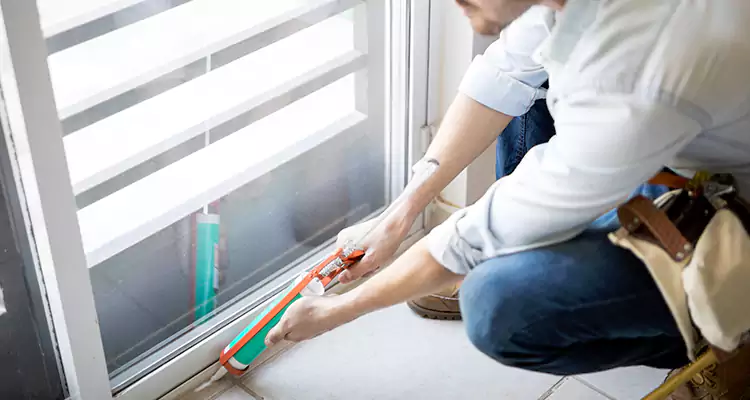 Dap Window Caulk Repair in Pine Hills, FL